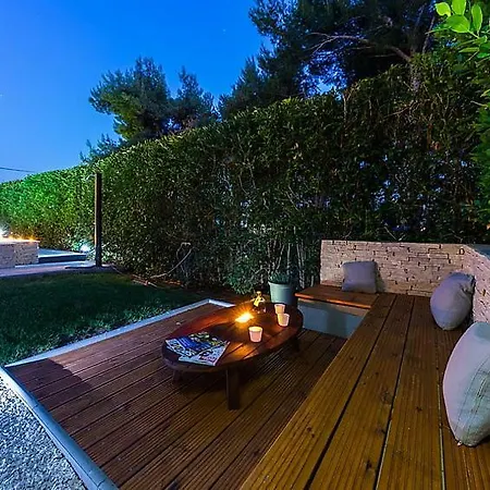 Luna Villa