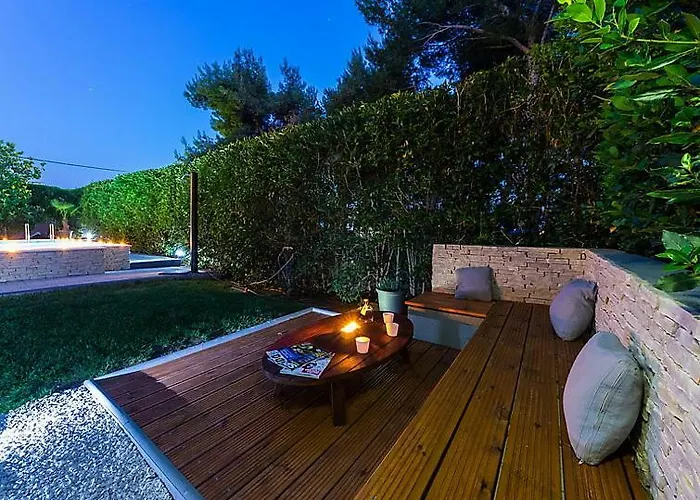 Luna Villa